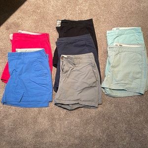 Lot of 7 pairs of old nave shorts ladies size 8. Good used condition.